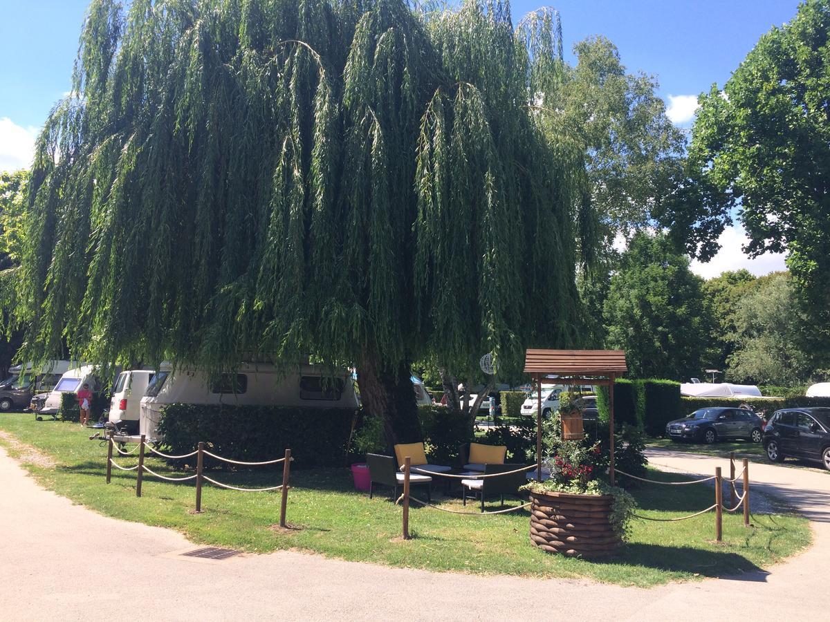 Camping Du Paquier Fané Chagny  Exterior foto
